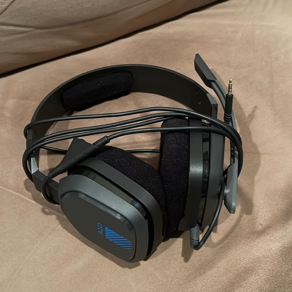 Astro Gaming - A10 Wired Stereo Over the Ear Gaming Headset for PS4 and PS5